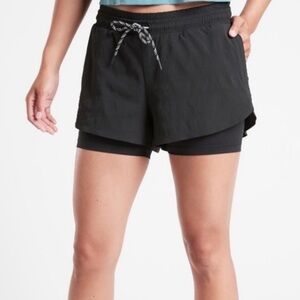 Athleta Trekkie Crest 2 in 1 Shortie